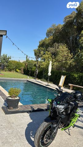 מודעת רכב קאוואסאקי Z900