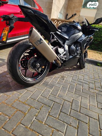 מודעת רכב הונדה CBR1000RR