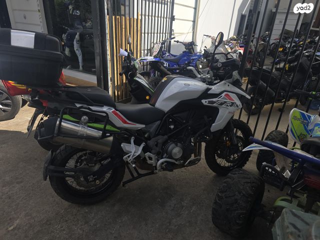 מודעת רכב בנלי TRK502X