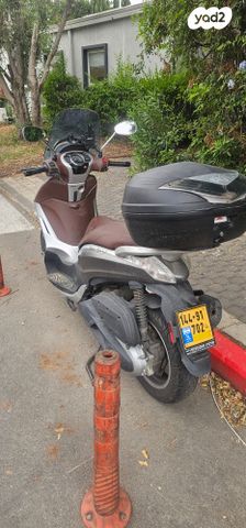 פיאג'ו בוורלי 350