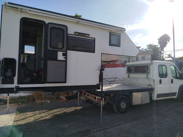 ממונע אוטוקראוון