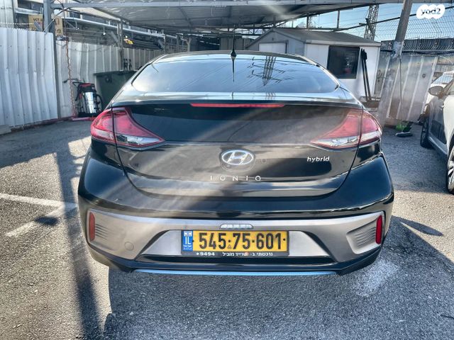 יונדאי איוניק