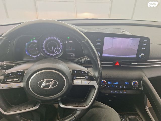 יונדאי אלנטרה