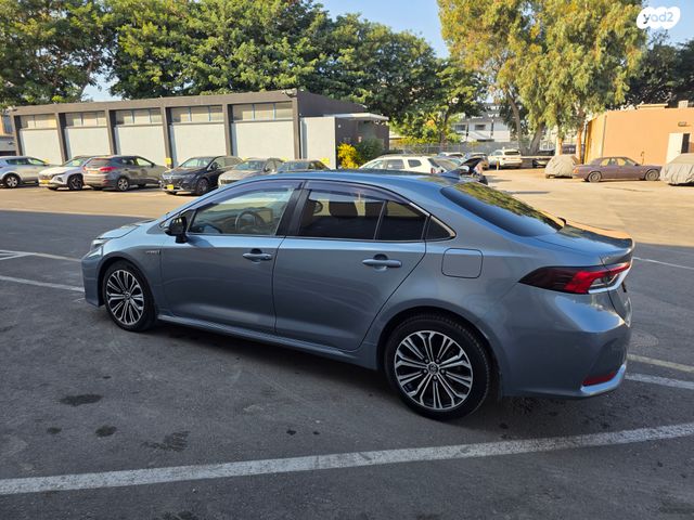 טויוטה קורולה