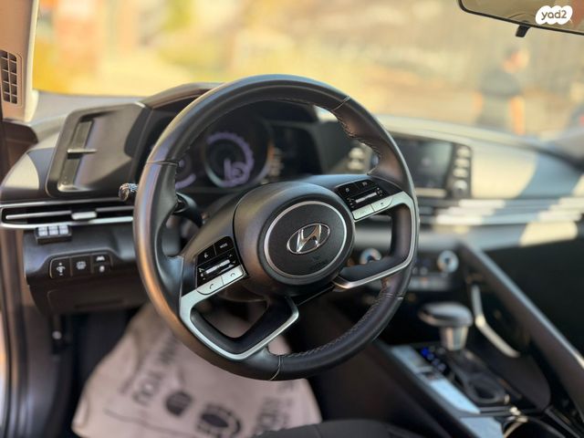 יונדאי אלנטרה