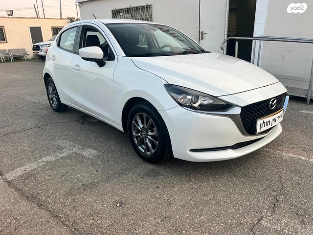 מודעת רכב מאזדה 2