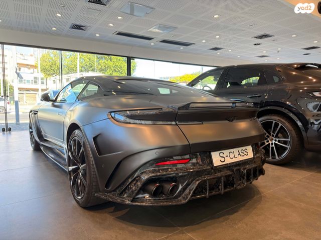 אסטון מרטין DB11