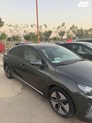 יונדאי איוניק