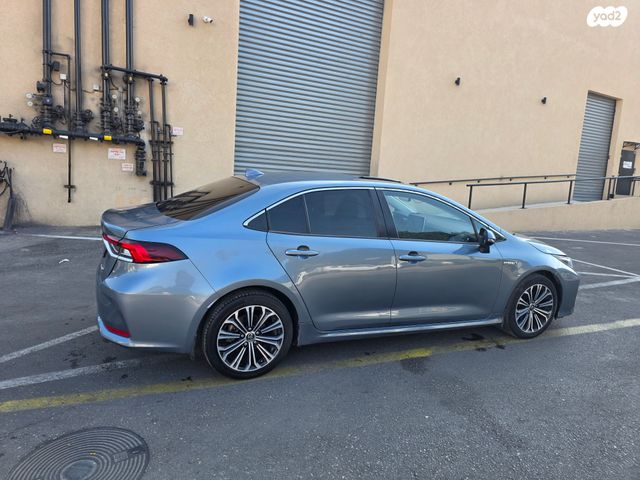 מודעת רכב טויוטה קורולה 1