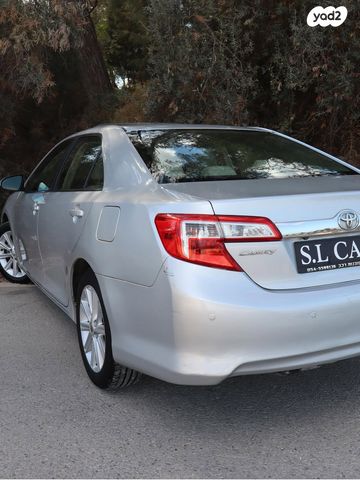 טויוטה קאמרי