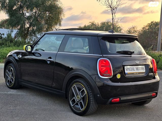 מיני קופר SE (חשמלית)