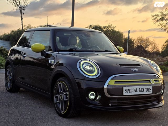 מיני קופר SE (חשמלית)