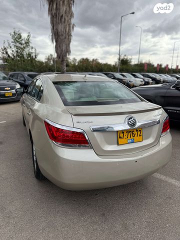 ביואיק לה-קרוס