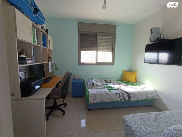 דירה, זלמן שז"ר 8, נווה גנים, קרית מוצקין