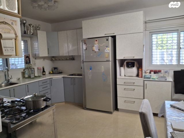 בית פרטי/ קוטג', הגנה 21, קרית מנחם בגין, נתיבות