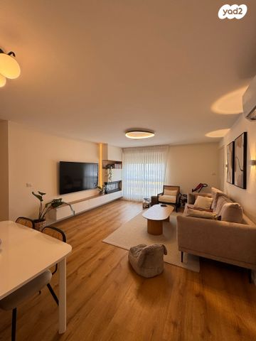 דרך משה דיין 12