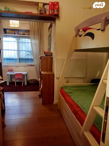 דירת גן, בוסתנאי 29, קטמון הישנה, ירושלים