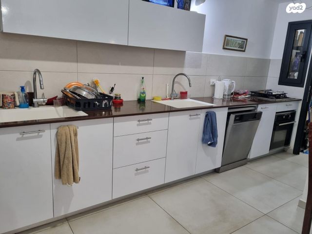 דירה, האחים 28, נווה שמיר רמת בית שמש ה-1, בית שמש