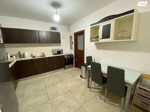 דירה, הרב מרדכי אליהו 9, גבעת משקפיים, בית שמש