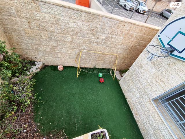 דירת גן, שלדג 2, סנסן, צור הדסה