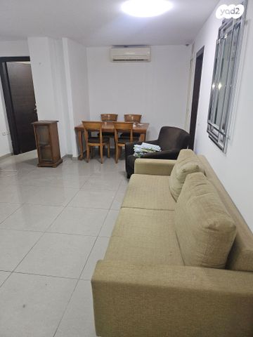 דירה, חיים וייצמן 31, השכונה הוותיקה, גבעת שמואל