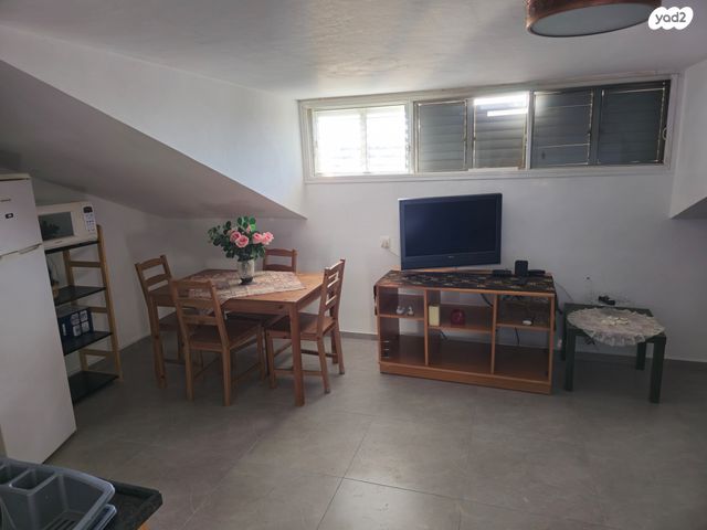 גג/ פנטהאוז, הגדוד העברי 109, קרית חיים מזרחית, חיפה