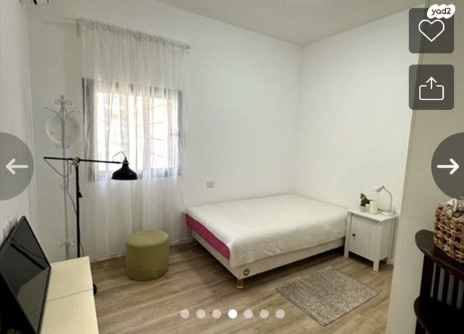 שדרות האגמים 11