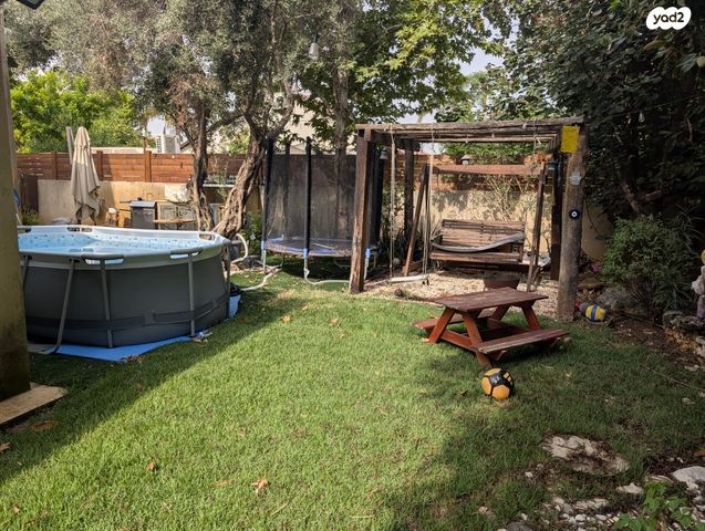 בית פרטי/ קוטג', הנורית 11, צורן, קדימה צורן