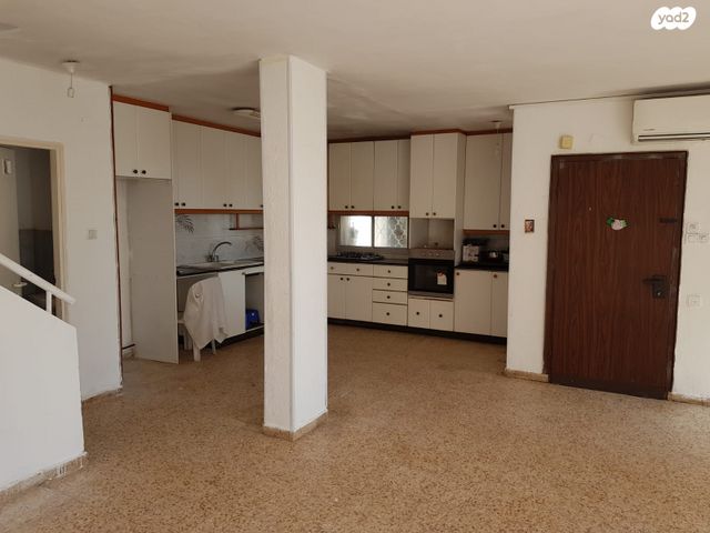 בית פרטי/ קוטג', גלעד 51, צוותא א, אלפי מנשה