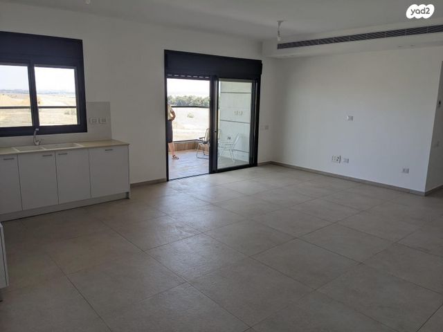 דירה, הרב אבא אבוחצירה 29, שדרות בפארק, שדרות