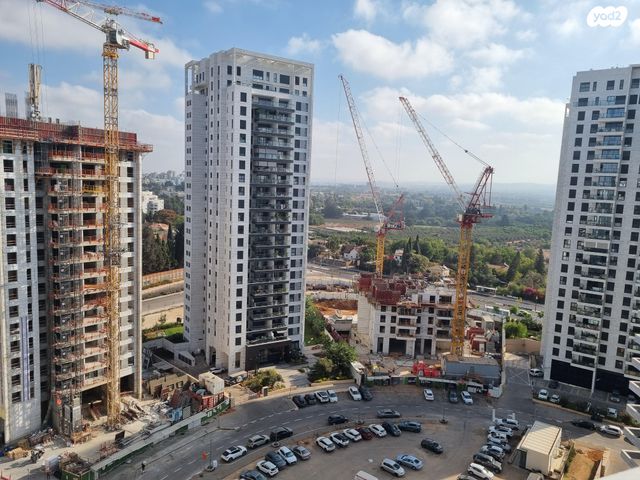 דירה, יונה וולך 7, גרין פארק החדשה, הוד השרון