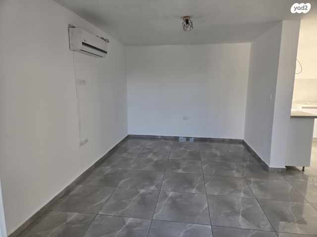 יחידת דיור, המייסדים 17, שאר העיר, כפר יונה