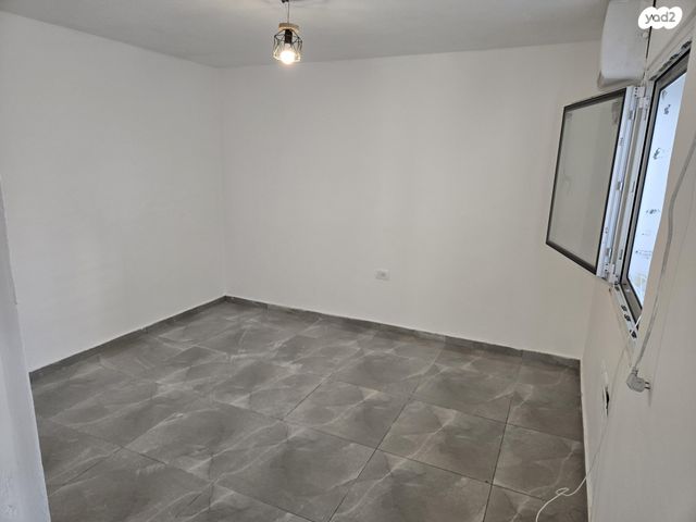 יחידת דיור, המייסדים 17, שאר העיר, כפר יונה