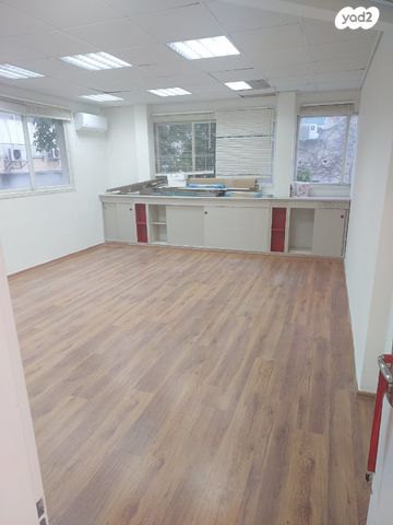 משרדים, הרצל 163, ב' / צפון מערב העיר, רחובות