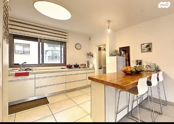 דירה, סנסן, צור הדסה