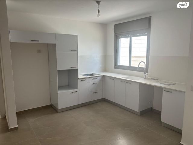 טריפלקס, צופים, צופים