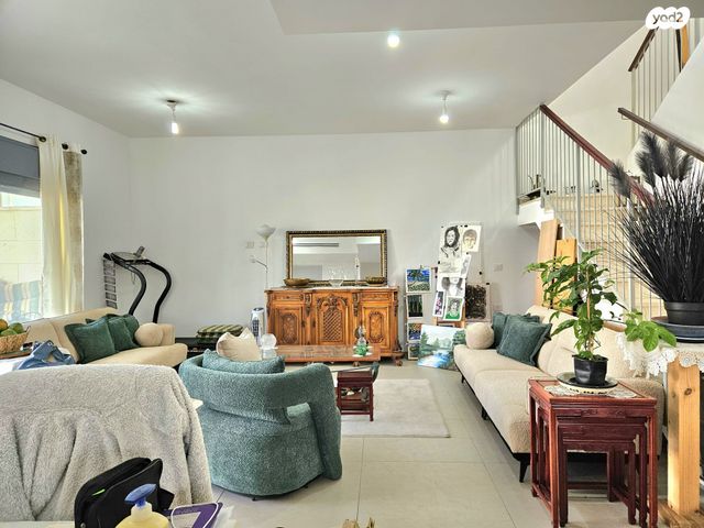 בית פרטי/ קוטג', כפר ורדים