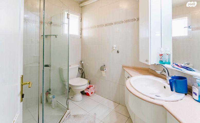 דירה, הגבעה הצרפתית, גבעת שפירא, ירושלים