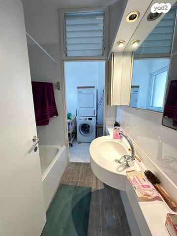 דירה, שדרות ברוך בוארון, גבעת אולגה, חדרה