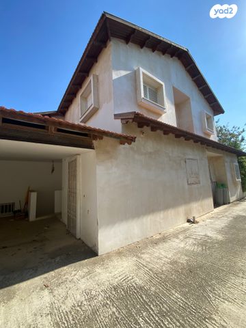 בית פרטי/ קוטג', נאות הדרים, גן יבנה