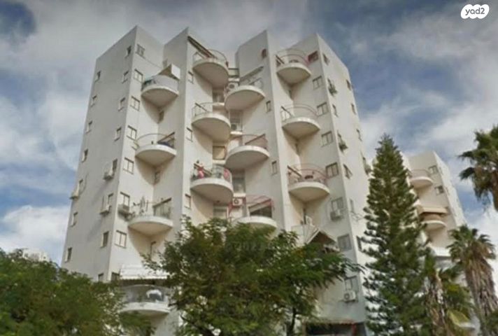 חיים משה שפירא 19