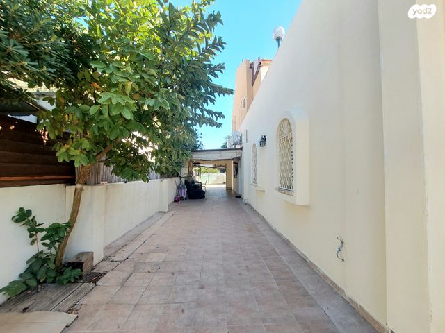 בית פרטי/ קוטג', נאות הדרים, גן יבנה