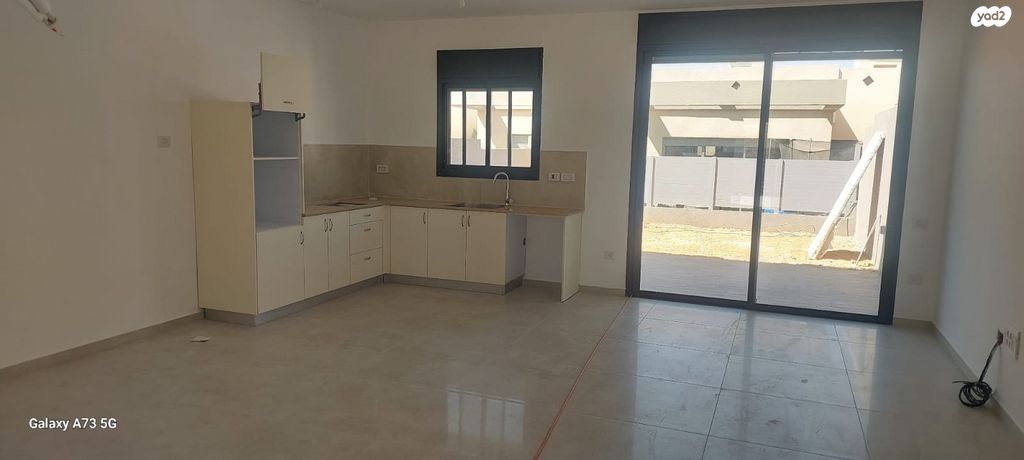 דופלקס, פנחס נבון, נאות שקד, ירוחם