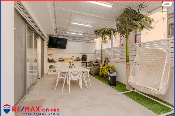 דו משפחתי, אסתר המלכה, רובע יזרעאל סביוני העמק, עפולה