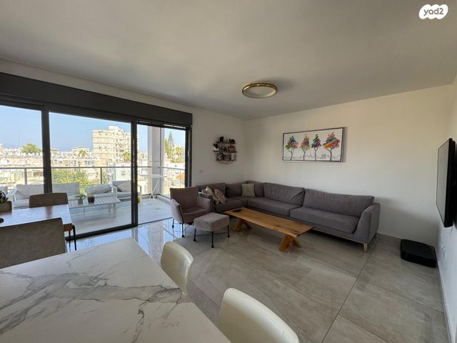 דירה, ריינס, רסקו א', חולון