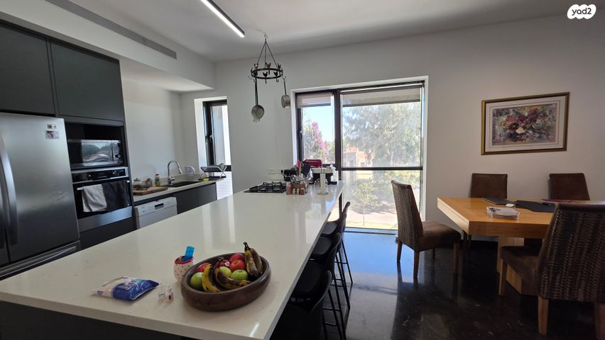 דירה, יבנה, אלון, רמת השרון