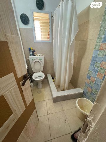 דירה, מתתיהו הכהן, גיורא יוספטל, דימונה