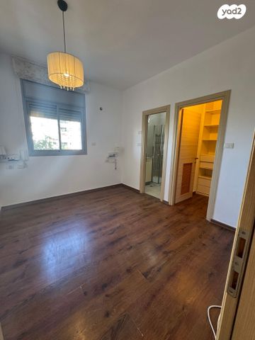 דירה, יצחק רבין 4, פסגת אונו, קרית אונו