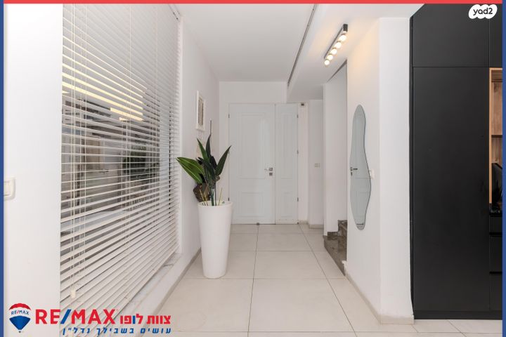 דו משפחתי, אסתר המלכה, רובע יזרעאל סביוני העמק, עפולה