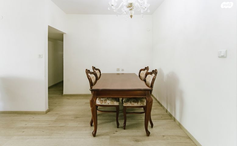 דירה, רחל המשוררת 11, עין גנים, פתח תקווה